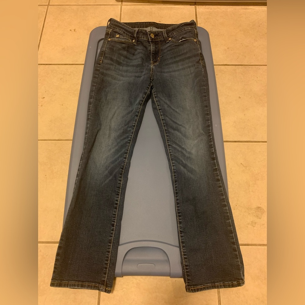 Denizen Levi’s women’s pre owned good condition